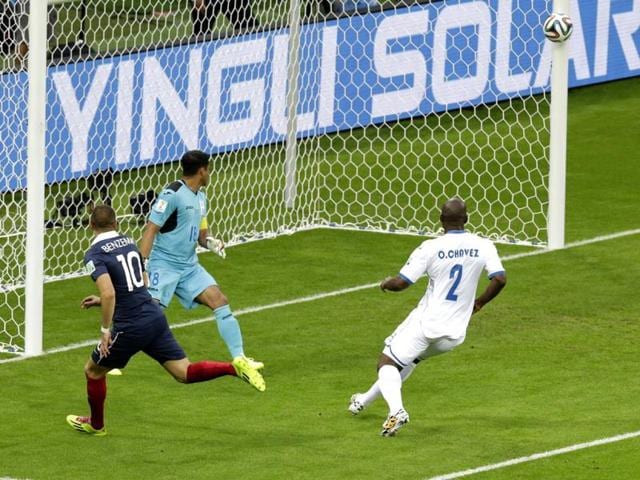 An-own-goal-by-Valladares-was-the-subject-of-controversy-as-Goal-line-technology-was-used-to-award-the-goal-AP-Photo An-own-goal-by-Valladares-was-the-subject-of-controversy-as-Goal-line-technology-was-used-to-award-the-goal-AP-Photo