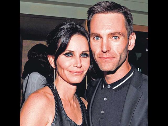 Courteney-Cox-and-Johnny-Mcdaid-Agencies