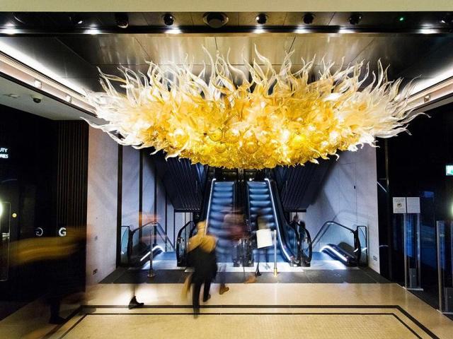 Harrods Escalator Hall by MAKE Architects. (Photo courtesy: Inside World Festival of Interiors / MAKE Architects)
