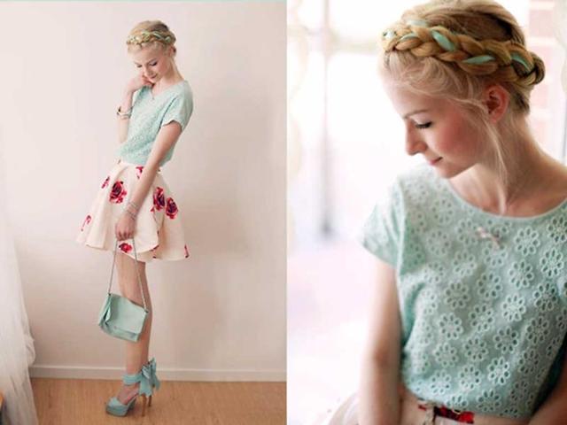 This really light shade of teal is definitely the teal topcolour of this year's summer season. A compulsory 'must have' for your wardrobe. This really light shade of teal is definitely the teal topcolour of this year's summer season. A compulsory 'must have' for your wardrobe.