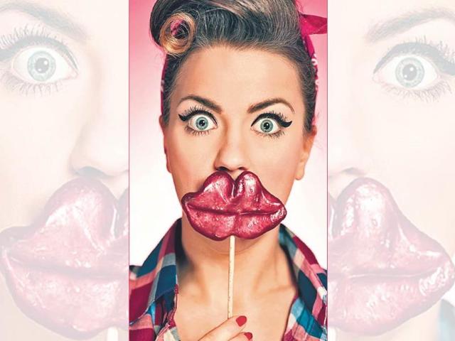 Selfie-obsessed-youngsters-are-queuing-up-at-cosmetic-surgery-clinics-for-star-like-perfect-looks Selfie-obsessed-youngsters-are-queuing-up-at-cosmetic-surgery-clinics-for-star-like-perfect-looks