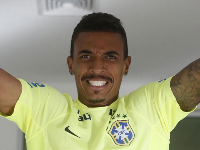 Brazil-midfielder-Luis-Gustavo Brazil-midfielder-Luis-Gustavo