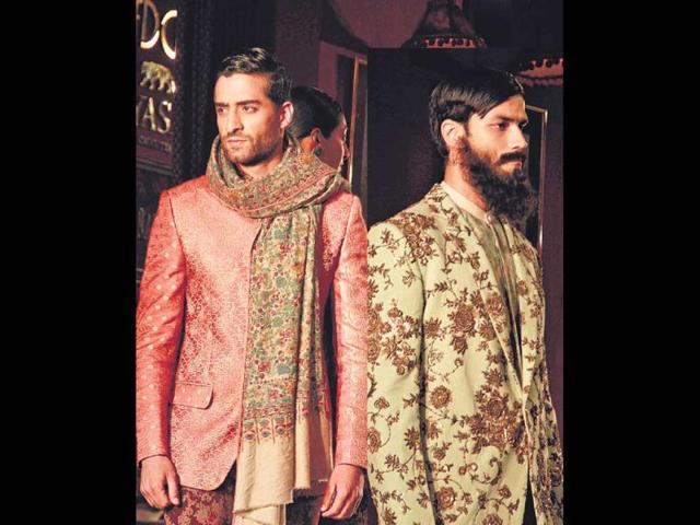 Maharaja chicThe Nehru jacket got another stamp of approval, Sabya style. Canvas blazers, block prints, intricate embroidery and re-defined prints for men stood out. What we loved was the old-world charm of the warrior-prince, with slick hair, offset with a heavy beard, and a Maharaja-style upturned moustache. Maharaja chicThe Nehru jacket got another stamp of approval, Sabya style. Canvas blazers, block prints, intricate embroidery and re-defined prints for men stood out. What we loved was the old-world charm of the warrior-prince, with slick hair, offset with a heavy beard, and a Maharaja-style upturned moustache.
