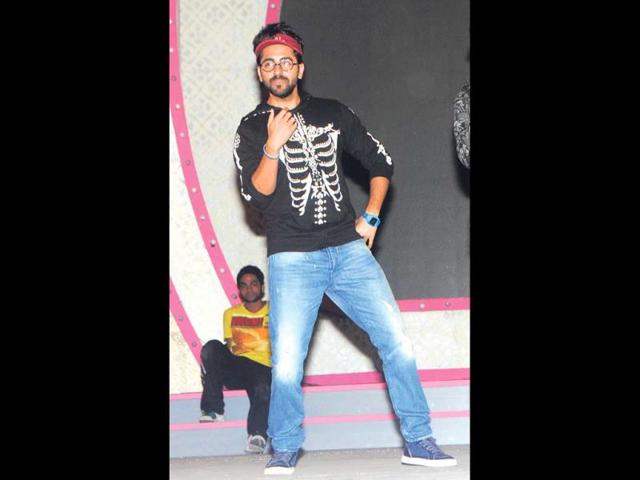 Ayushmann Khurrana rehearses for his performance at an awards event in Mumbai. (Photo: Yogen Shah)