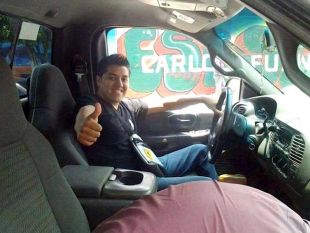 Oscar-Otero-Aguilar-attempted-to-click-a-cool-selfie-with-a-gun-and-accidently-shot-himself-Photo-credit-Facebook-page-of-Oscar-Otero-Aguilar Oscar-Otero-Aguilar-attempted-to-click-a-cool-selfie-with-a-gun-and-accidently-shot-himself-Photo-credit-Facebook-page-of-Oscar-Otero-Aguilar