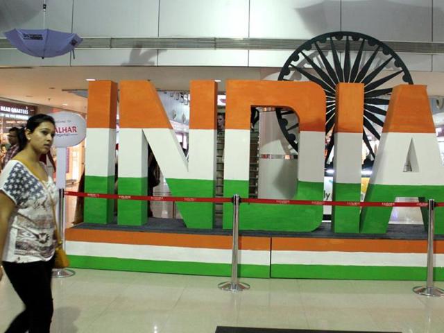 Malls and various other places in Indore are decked up for Independence Day. (Shankar Mourya/HT photo)