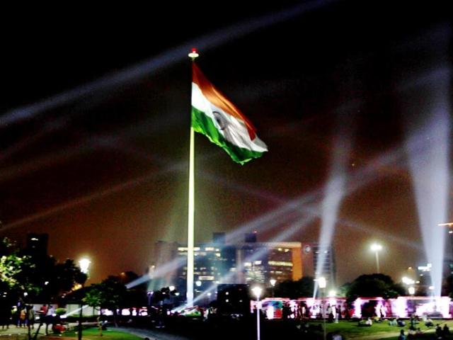 Flag foundation of India organises inauguration of a week-long celebration of the Independence Day at the Central Park in New Delhi. (HT Photo/Arun Sharma)