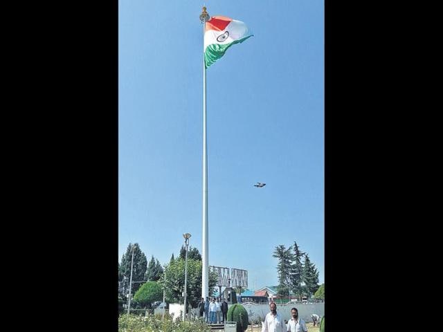 Case Registered Against Bjp Mp For Insulting Tricolour On Republic Day Hindustan Times Official page of srinagar international airport. case registered against bjp mp for