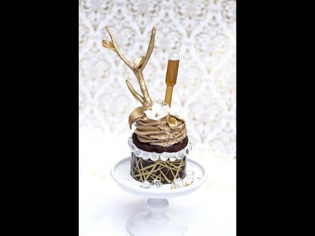 Some husbands give their wives flowers and jewelry for their birthday. Others commission local bakers to come up with the most extravagant cupcake possible and are willing to part with $900 for it. That’s what happened in Toronto recently, when Lisa Sanguedolce of Le Dolci bakery was approached by a man to create an over-the-top dessert to celebrate his wife’s 40th birthday. After a few days of brainstorming, the pastry team came up with a concoction made with some of the most expensive ingredients in the world, including Krug Collection Brut champagne, 24-karat gold leaves, and a limited edition Courvoisier. (AFP)