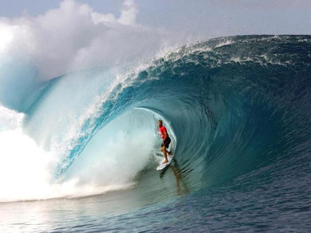 Australia's Mick Fanning rides a wave during the 14th edition of the Billabong Pro Tahiti surf event, part of the ASP (Association of Surfing Professionals) world tour, in Teahupoo, on the French Polynesian island Tahiti. (AFP Photo)