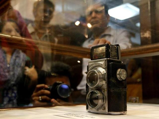 Antique cameras on display during an exhibition to mark World Photography Day at the IGNCA in New Delhi. (Virendra Singh Gosain/HT Photo) Antique cameras on display during an exhibition to mark World Photography Day at the IGNCA in New Delhi. (Virendra Singh Gosain/HT Photo)
