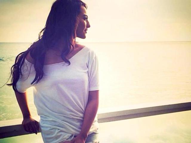 Sonakshi shared this picture of her from the video on Twitter recently. Sonakshi shared this picture of her from the video on Twitter recently.