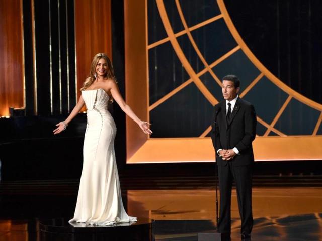 Sofia-Vergara-on-the-rotating-platform-during-the-Emmys-2014-AFP-Photo Sofia-Vergara-on-the-rotating-platform-during-the-Emmys-2014-AFP-Photo
