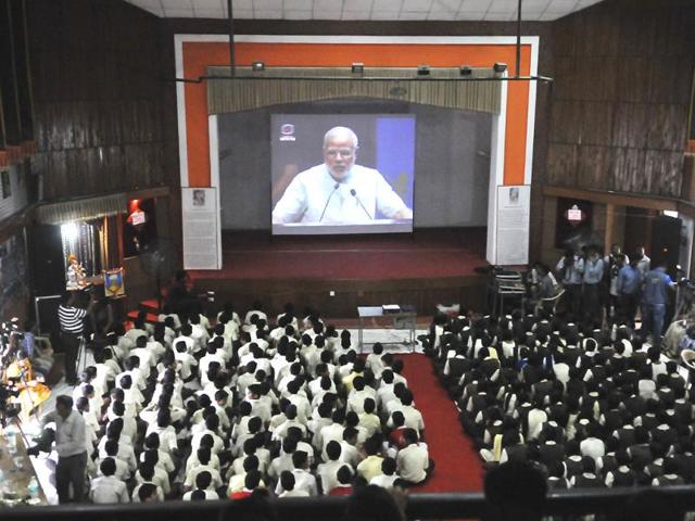 Students-of-Subhash-Higher-Secondary-School-for-Excellence-listen-to-PM-Narendra-Modi-s-address-on-Teacher-s-Day-in-Bhopal-on-Friday-Praveen-Bajpai-HT-photo Students-of-Subhash-Higher-Secondary-School-for-Excellence-listen-to-PM-Narendra-Modi-s-address-on-Teacher-s-Day-in-Bhopal-on-Friday-Praveen-Bajpai-HT-photo