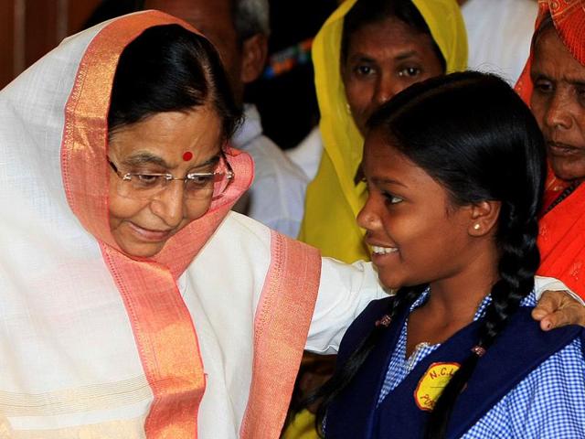 Rekha-Kalindi-right-with-former-president-Pratibha-Singh-Patil Rekha-Kalindi-right-with-former-president-Pratibha-Singh-Patil