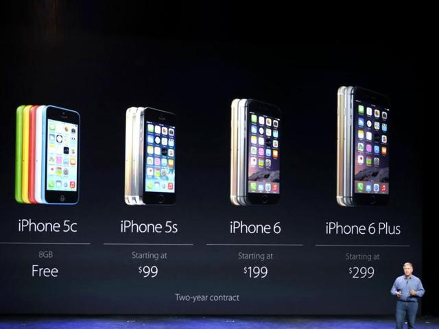 Phil Schiller, Senior Vice President at Apple Inc, announces new pricing for iPhones an Apple event at the Flint Center in Cupertino, California. (Reuters Photo)