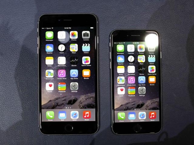 The iPhone 6 and the iPhone 6 Plus are shown during an Apple event at the Flint Center in Cupertino, California. (Reuters Photo)