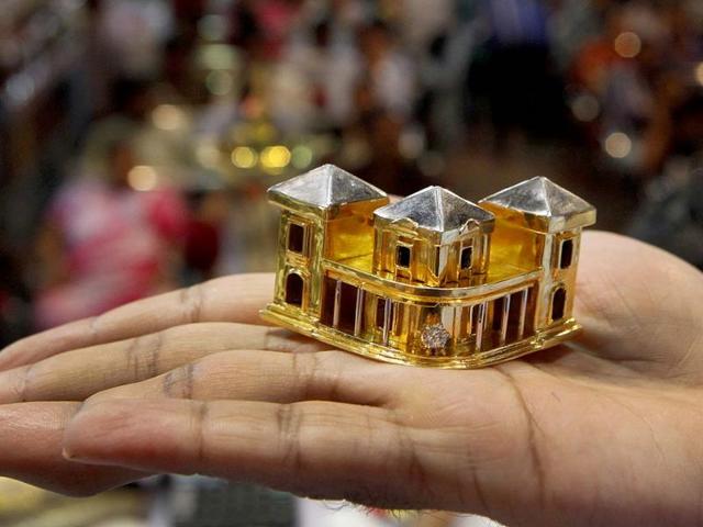 Gold and diamond offerings made by a devotee at Lalbaugcha Raja Mandal is shown at a auction in Mumbai. (Kalpak Pathak/HT photo)