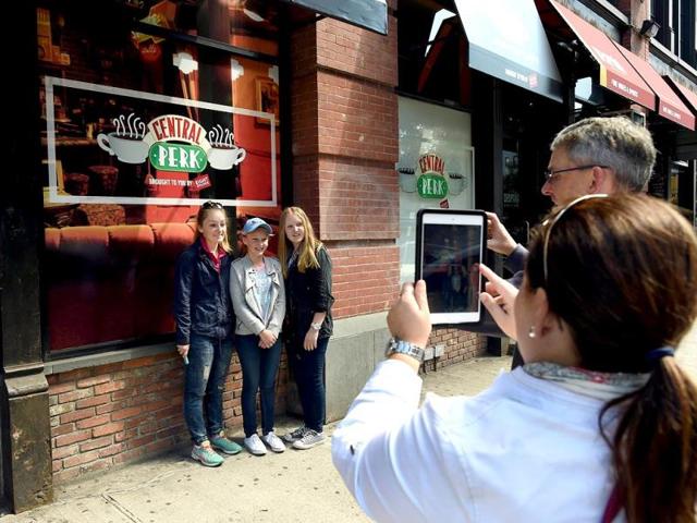Friends' Forever ☕️ 📺 Central Perk Coffeehouse Opens in Back
