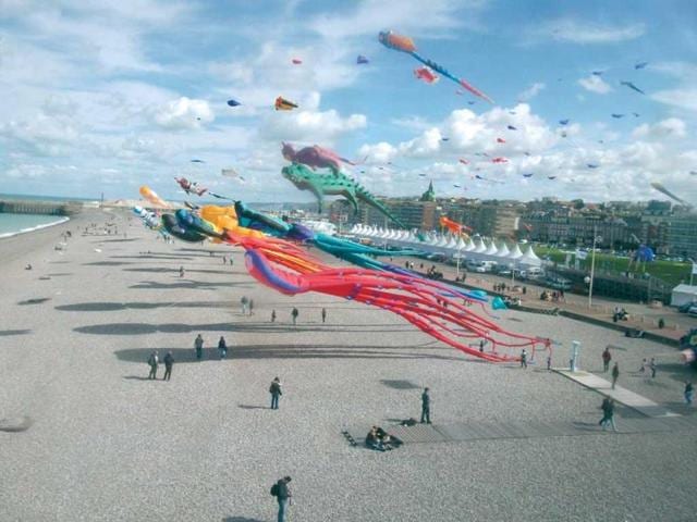 Kites on the Dieppe beach during the festival. (Photo: Dieppe Kite Capital)