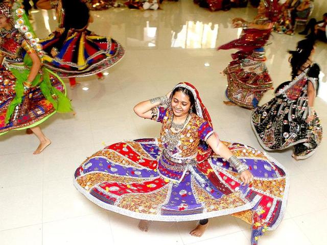 Mumbai Hc Gives Conditional Nod For Dandiya At Jvpd Ground Hindustan Times Performance & event venue in mumbai, maharashtra. mumbai hc gives conditional nod for