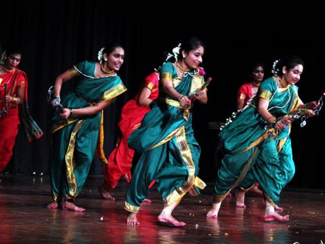 Students perform a dance at the three-day Youth Festival organised at Devi Ahilya Vishwavidalaya, in Indore on Tuesday. (Shankar Mourya/HT photo)