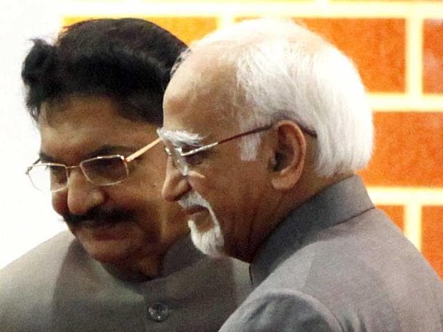 Maharashtra governor C Vidyasagar Rao and the vice president of India Hamid Ansari attend an interactive session with students at Sophia College for Women in Mumbai. (Kalpak Pathak/HT photo)