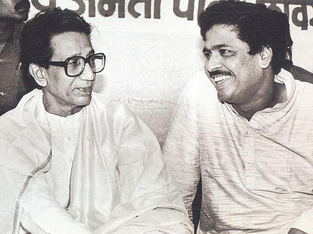 A file image of the late Shiv Sena chief Bal Thackeray with the late BJP leader Pramod Mahajan, the architects of the alliance. The BJP called off alliance with Sena over seat share. (Photo courtesy - Bal Keshav Thackeray: A photobiography by Raj Thackeray)