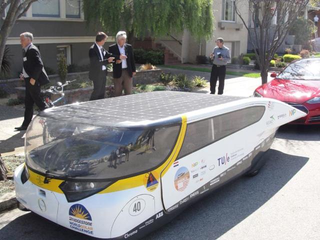 Solar-panels-on-the-roof-of-family-car-Stella-Photo-AFP Solar-panels-on-the-roof-of-family-car-Stella-Photo-AFP