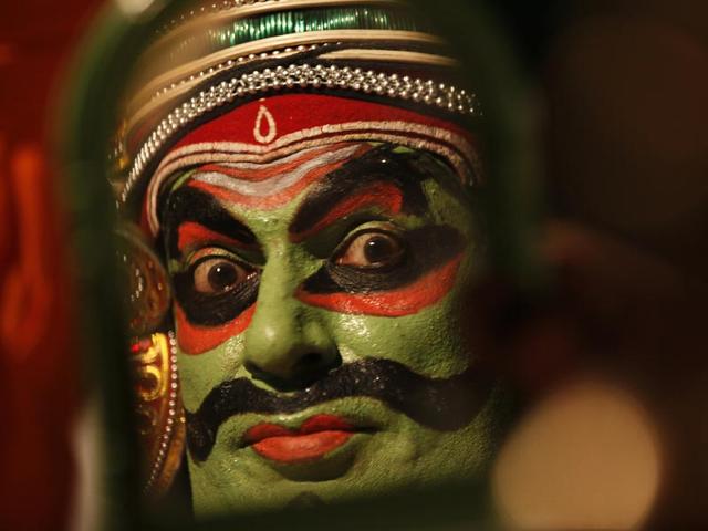 Actor dressed as Ravan as he prepares backstage for a performance of the Ramlila at Centreal park, Delhi. (Raj K Raj/ Hindustan Times)