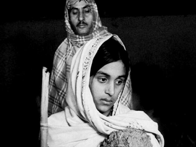 A-still-from-Uski-Roti A-still-from-Uski-Roti