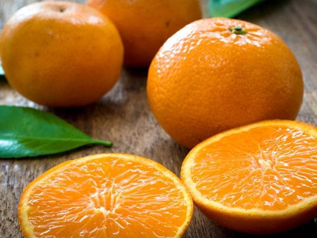 Oranges-Rich-in-vitamin-C-oranges-instantly-wakes-you-up-Good-to-have-one-while-depressed Oranges-Rich-in-vitamin-C-oranges-instantly-wakes-you-up-Good-to-have-one-while-depressed