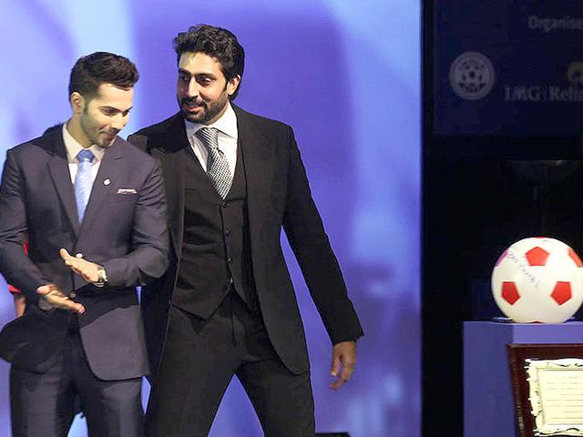 Varun-Dhawan-Abhishek-Bachchan