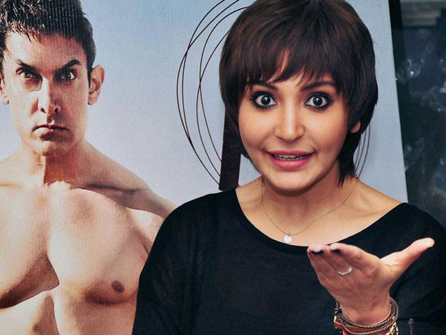Anushka-Sharma-and-Rajkumar-Hirani Anushka-Sharma-and-Rajkumar-Hirani