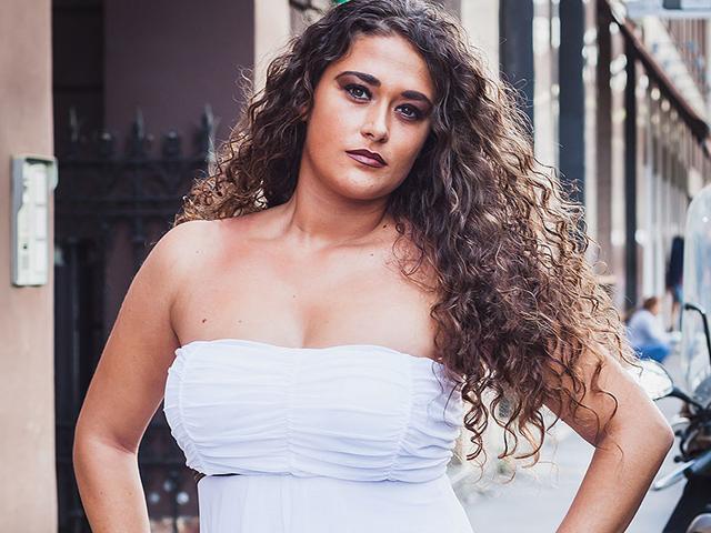 If-you-are-curvy-go-for-soft-fabrics-like-jersey-cotton-flannel-or-cashmere-Photo-Shutterstock