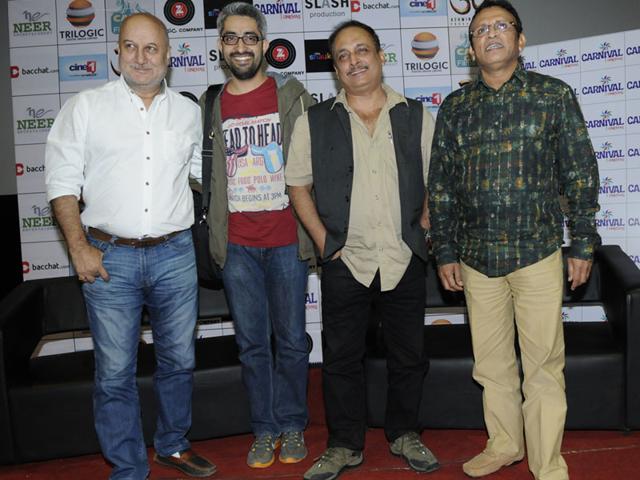 Actors Anupam Kher, Piyush Mishra, Annu Kapoor and director Abhishek Sharma in Indore on Wednesday to promote their upcoming movie 'The Shaukeens'. (Amit K Jaiswal/HT photo)