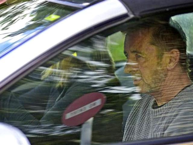 Phil-Rudd-reaches-the-court-in-New-Zealand-AP Phil-Rudd-reaches-the-court-in-New-Zealand-AP