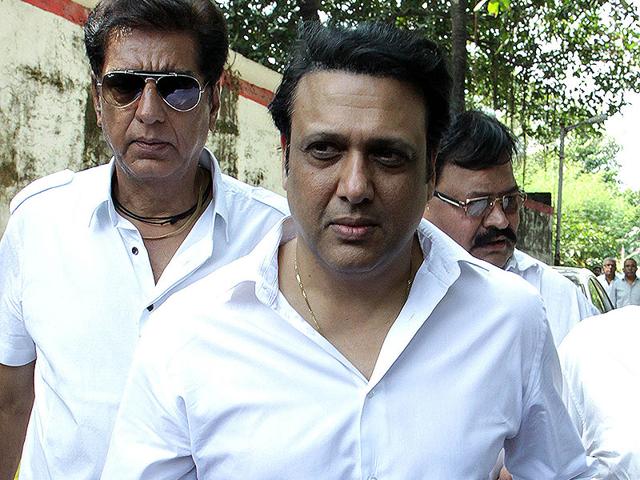 Govinda attends the funeral of Bollywood film producer and director Ravi Chopra in Mumbai on November 13, 2014. (AFP Photo)