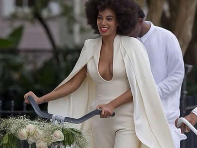 Here she is dragging a bike in her pretty white cape. Brace yourselves people, you are going to get bombarded with Solange themed wedding pics soon in your newsfeed! Here she is dragging a bike in her pretty white cape. Brace yourselves people, you are going to get bombarded with Solange themed wedding pics soon in your newsfeed!