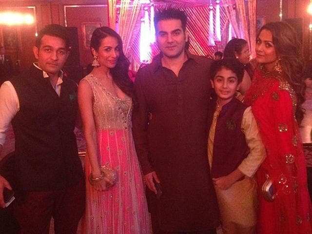 Arpita's sister in law, Malaika Arora Khan shared this photo of her husband Arbaaz, son Arhaan, sister Amrita and her husband Shakeel Ladak on Instagram. (Courtesy: Instagram) Arpita's sister in law, Malaika Arora Khan shared this photo of her husband Arbaaz, son Arhaan, sister Amrita and her husband Shakeel Ladak on Instagram. (Courtesy: Instagram)