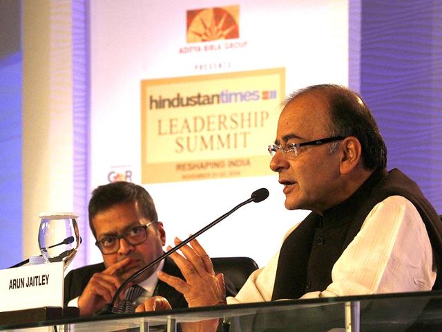 Arun Jaitley addresses the session 'Making India a super power: hope or fantasy?'. The session was chaired by Sanjoy Narayan, HT editor-in-chief. (Arvind Yadav/ HT Photo)