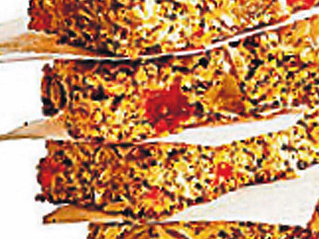 While chocolate bars and chewy candies take us back to our sweet ­childhood memories, ditch the sugar-bombs and opt for homemade granola bars instead. Bind together whole grains and nuts with honey and team them up with chocolate chips or berry extract. Freeze this mix after shaping it into ­rectangular blocks before you indulge in your sweet cravings.