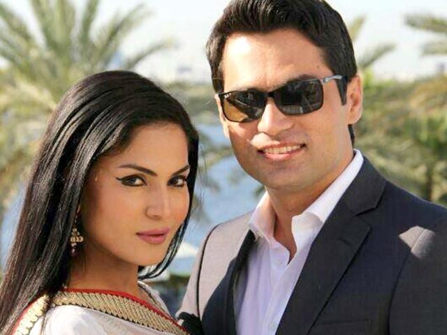 Pakistan-model-actor-Veena-Malik-with-her-husband-Asad-Bashir-Khan-Khattak