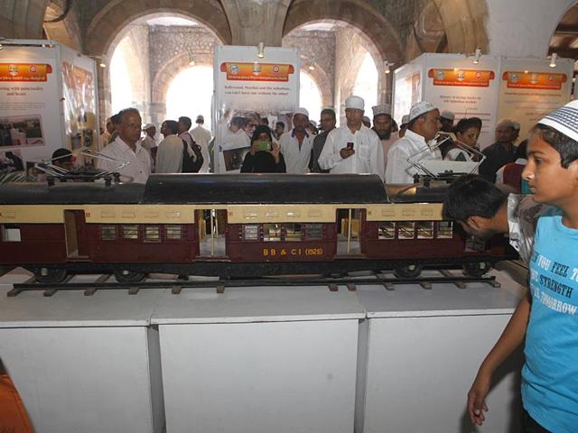Western Railway organized an exhibition to mark its 150 years, at Bandra railway station in Mumbai. (Vidya Subramanian/HT photo)