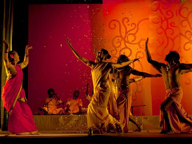  - Live Performances: Theater and Dance in Mumbai