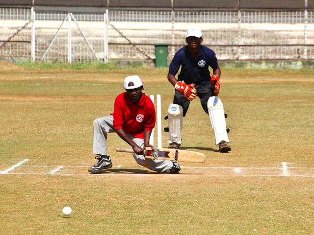 State-level blind cricketers during the two-day tournament organized by the Blind Welfare Organization and Thane rotary club in Thane. (Praful Gangurde/HT photo) State-level blind cricketers during the two-day tournament organized by the Blind Welfare Organization and Thane rotary club in Thane. (Praful Gangurde/HT photo)