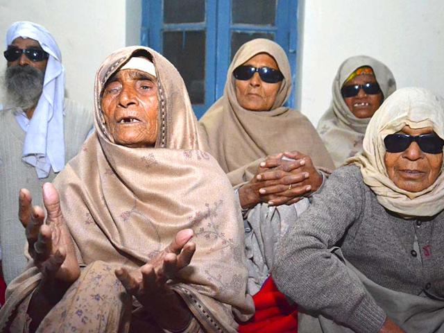 Patient who claimed loosing eye sight, most of the residents of Gaggo Mahal village near Ajnala admitted in Dr Ram Lal Eye and ENT hospital at Majitha Road, in Amritsar. (Sameer Sehgal/HT Photo)