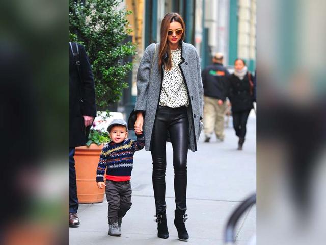 Oversized coat: When worn with leggings, it gives a casual look. For something dressier, try with a pencil skirt or leather pants. Our pick: Miranda Kerr. 