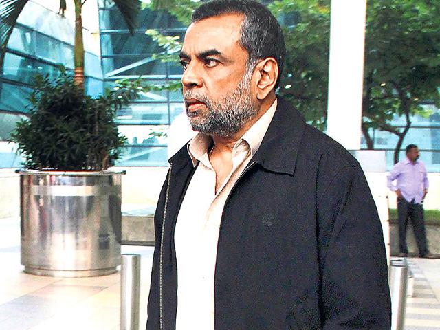 In spite of now being a Member of Parliament and having multiple privileges that come with the job, Paresh Rawal, was seen lugging his own bag at the airport. (Photo: Yogen Shah)