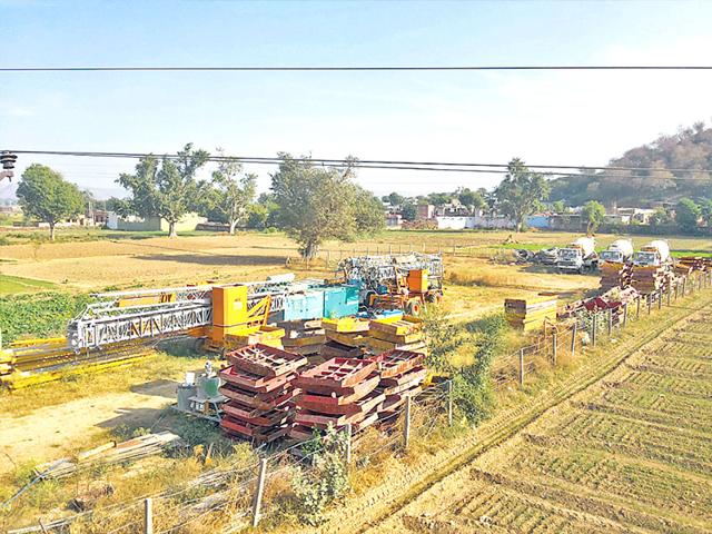 Defence-construction-machinery-lying-on-the-roadside-in-Kithoor-area-of-Alwar-Rashpal-Singh-HT-Photo Defence-construction-machinery-lying-on-the-roadside-in-Kithoor-area-of-Alwar-Rashpal-Singh-HT-Photo